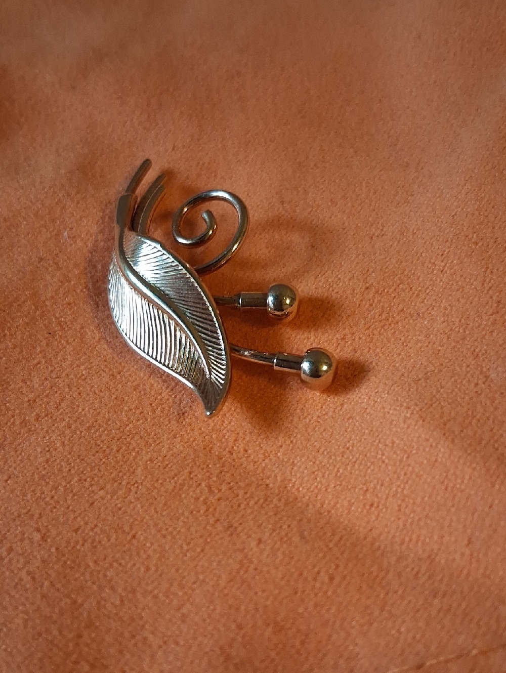 Brooch Pin - Picture 5 of 6